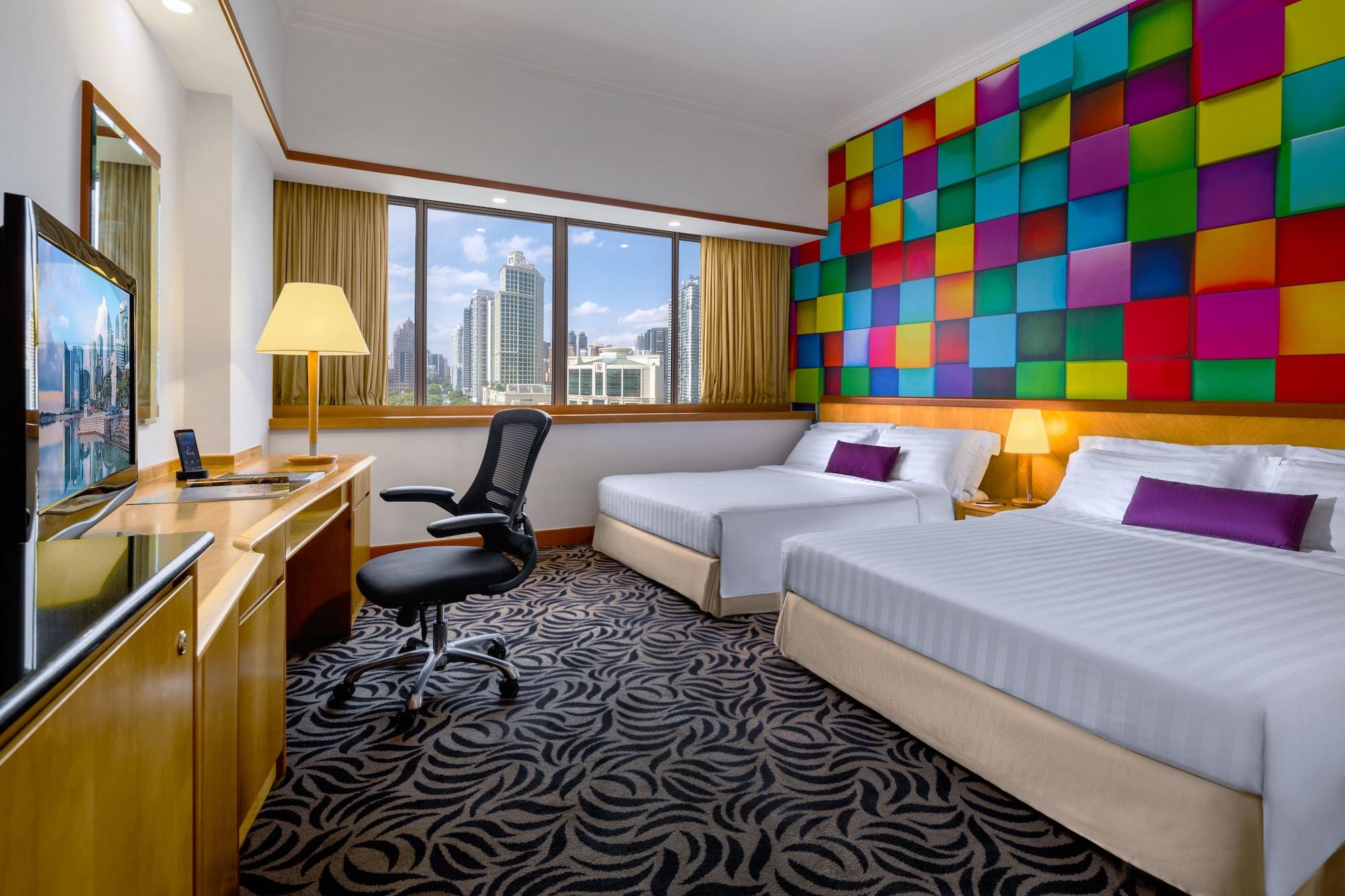 Furama Riverfront Khách sạn 4*